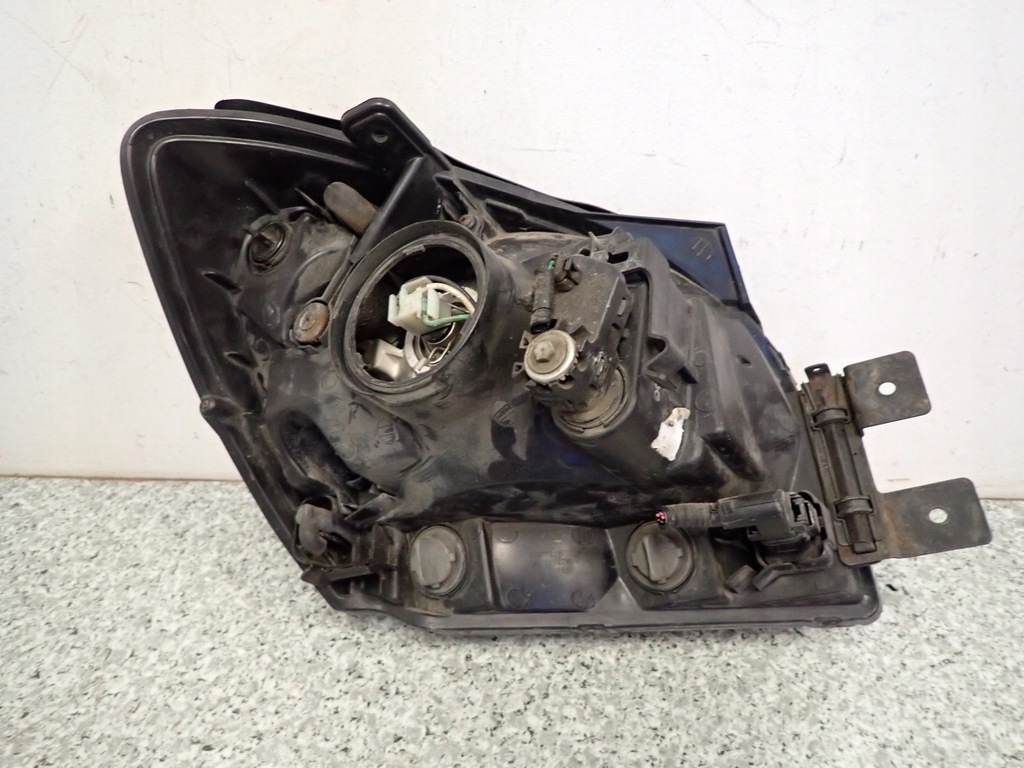 фото №5, Kia sportage ii 04-08 лампа передняя левая фара europa