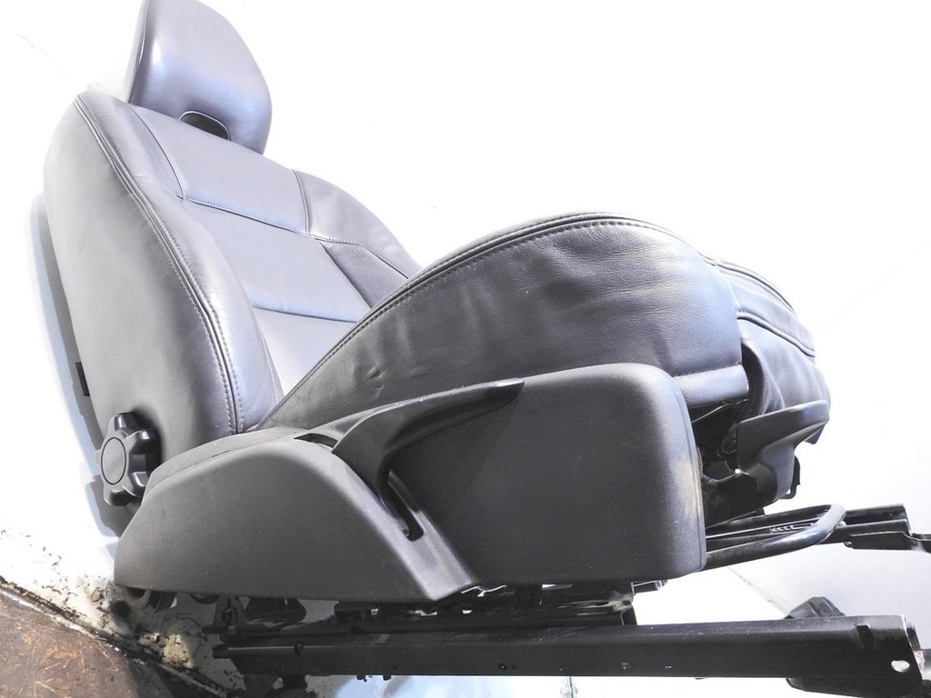 фото №6, Сиденье правый перед подогреваемый volvo v70 iii