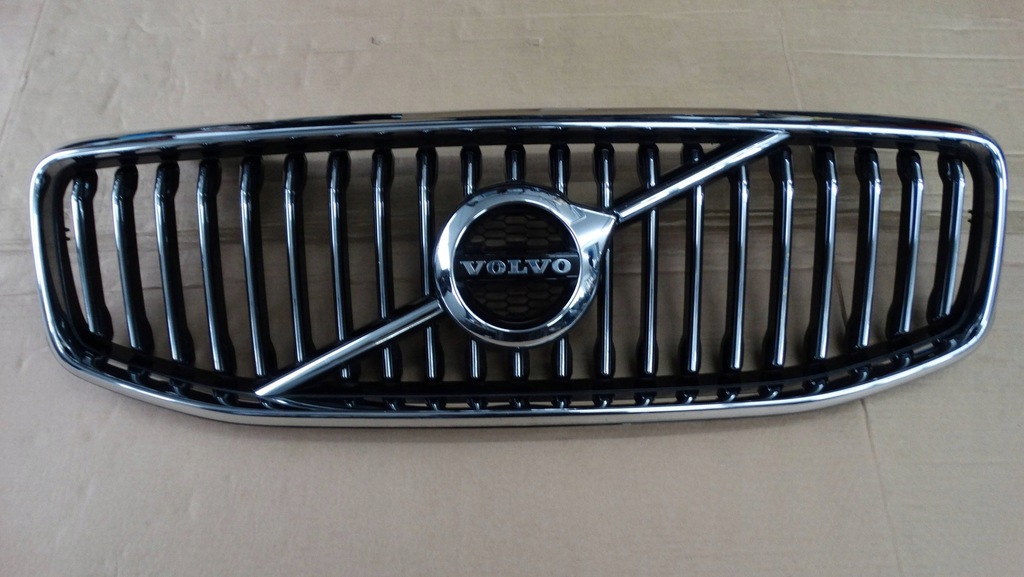 фото №2, Решётка радиатора решётка радиатора 31425535 volvo xc60 ii