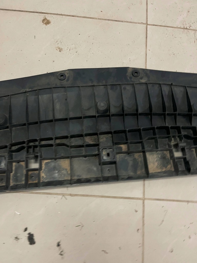 Накладка абсорбер под бампер передний перед peugeot 508 2 9813392080 идеальная с Разборки