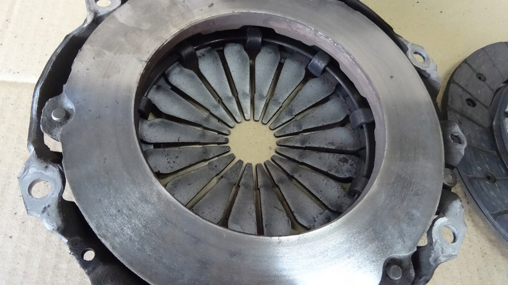 фото №9, Peugeot 207 сцепление жёсткий колесо