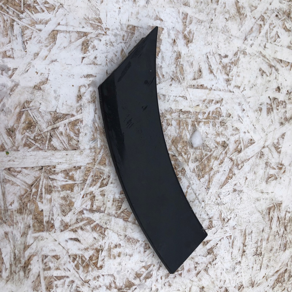 фото №1, Молдинг бампера правий задня vw passat b8 3g9