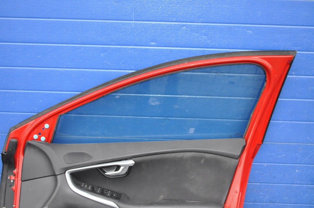 фото №9, Volvo v40 ii дверь правый перед передние комплект