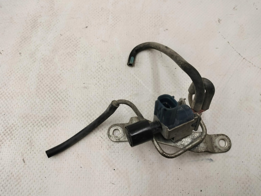фото №1, Клапан вакууму toyota hilux 2.4 d4d 17r 2586030070