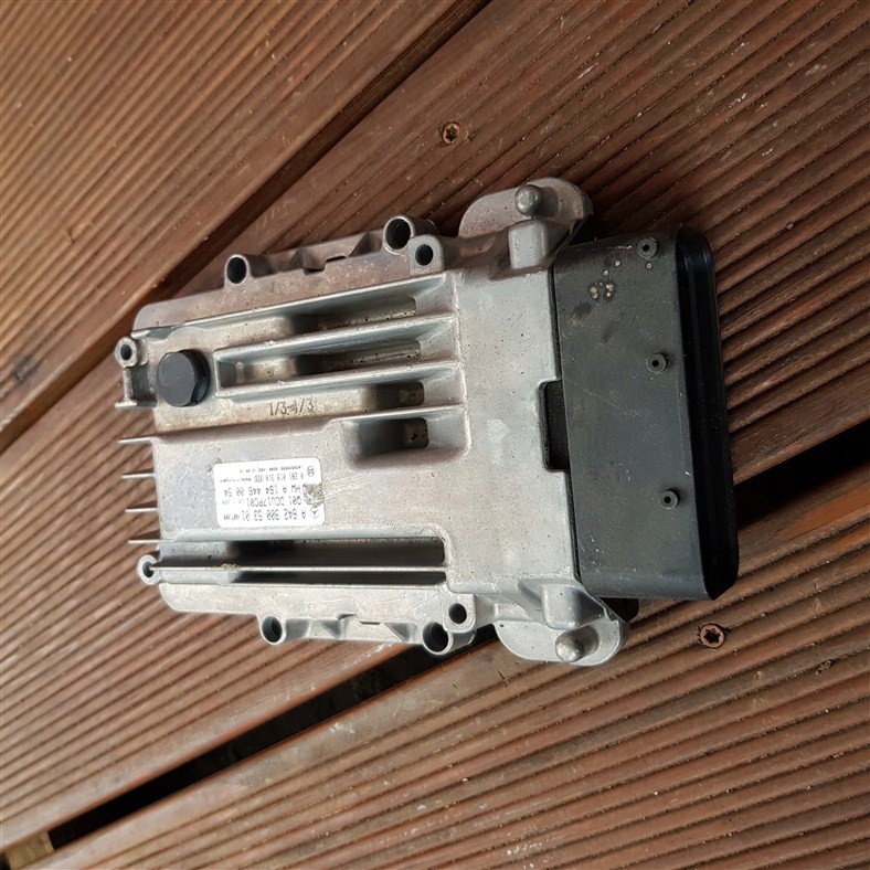 фото №1, Mercedes ml w166 a6429005301 блок управления addblue