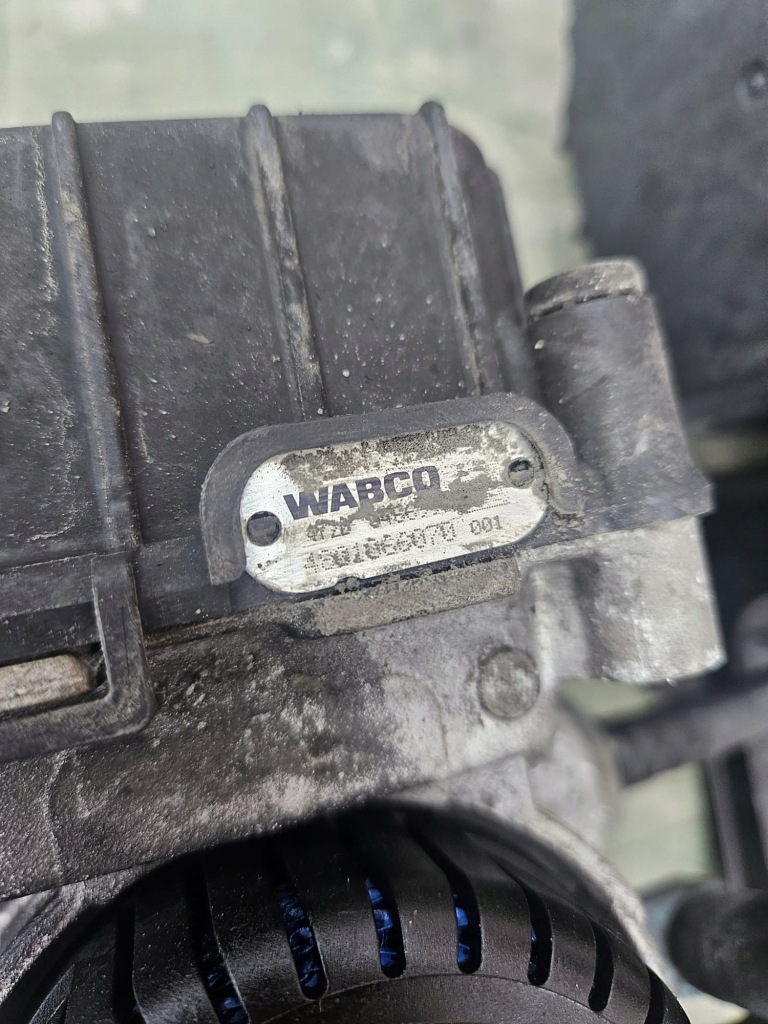 Клапан модулятор задній osi daf xf 106 рестайлінг  4801066070 Ціна