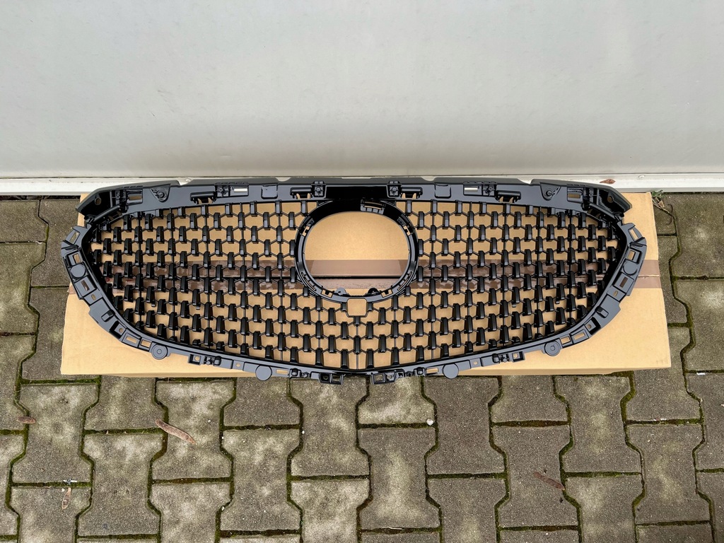 фото №1, Решётка радиатора решётка радиатора mazda 6 gl gsh7