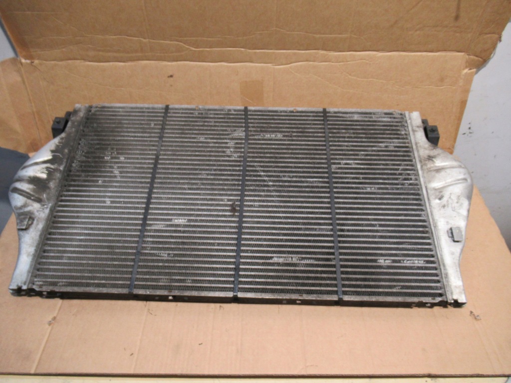 Купити Інтеркулер 8200075810 renault laguna 2 2.2 dci