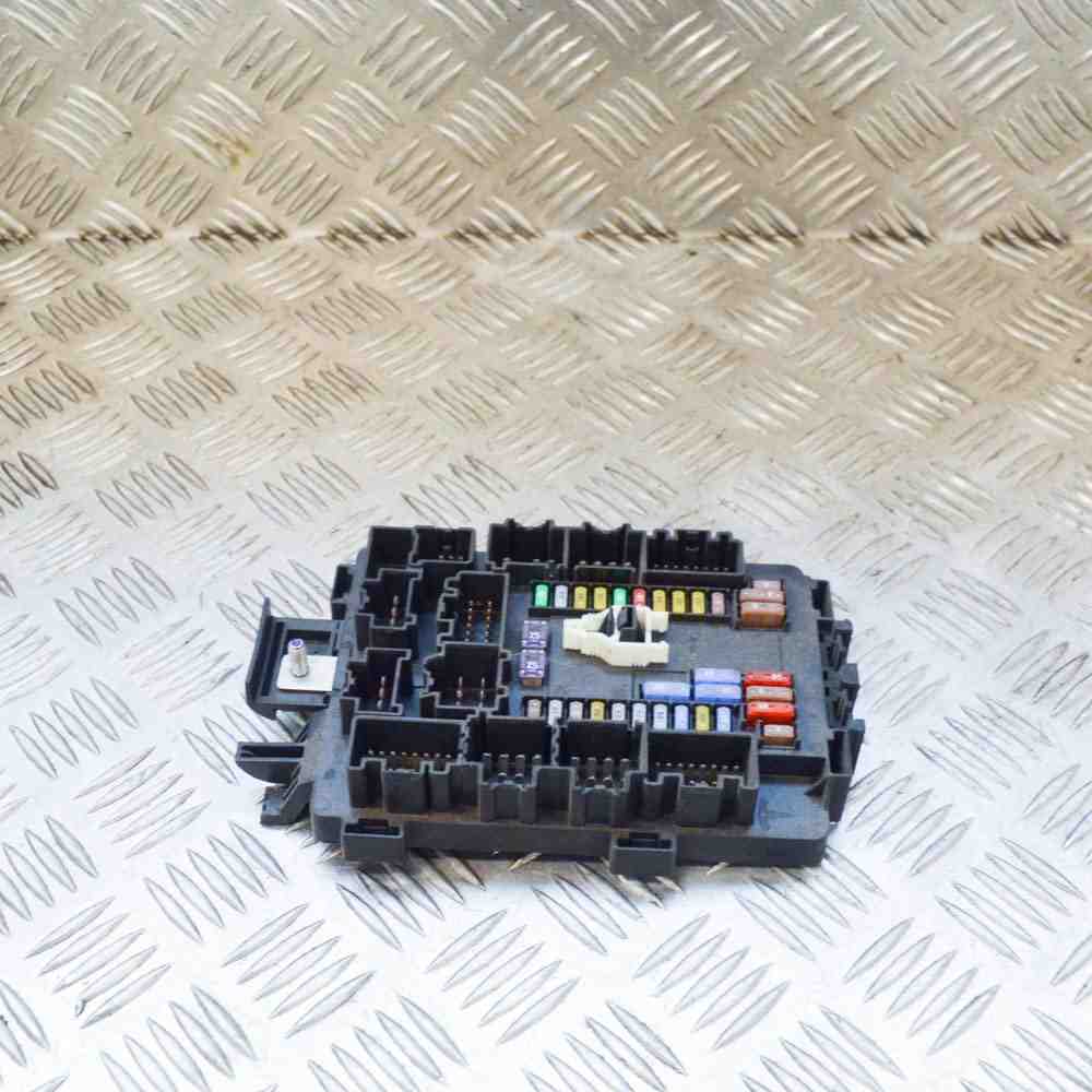 Купить Коробка предохранителей tesla model s 109440900e 10808397 2017