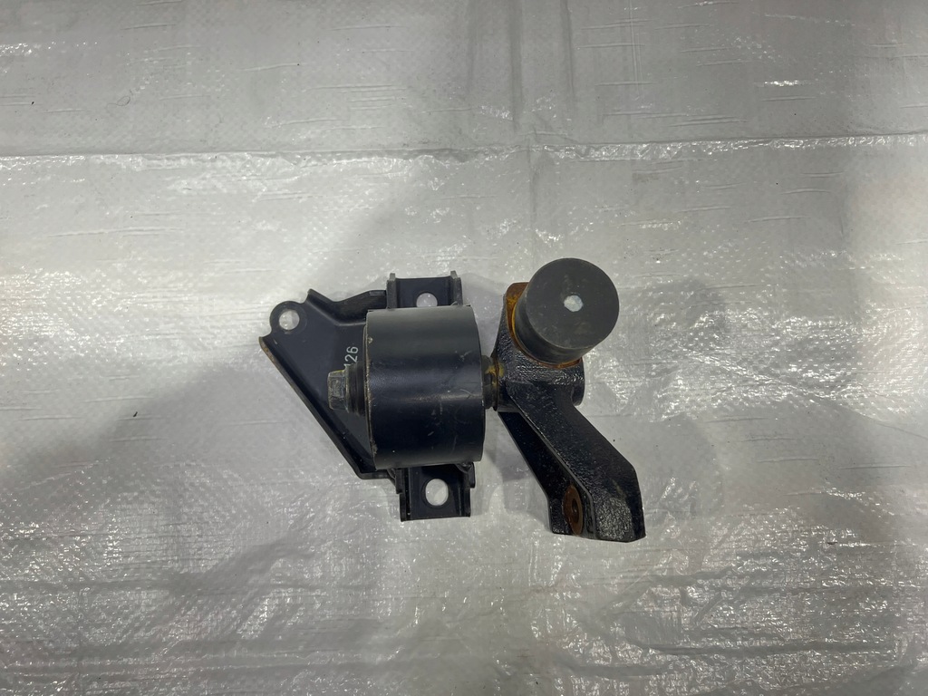 фото №1, Suzuki swift mk8 подушка кронштейн підпора