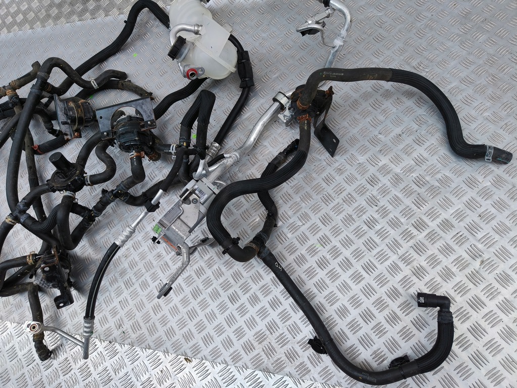 фото №8, Ford mustang mach-e 2021 2022- шланг wąż wody насос помпа комплект usa