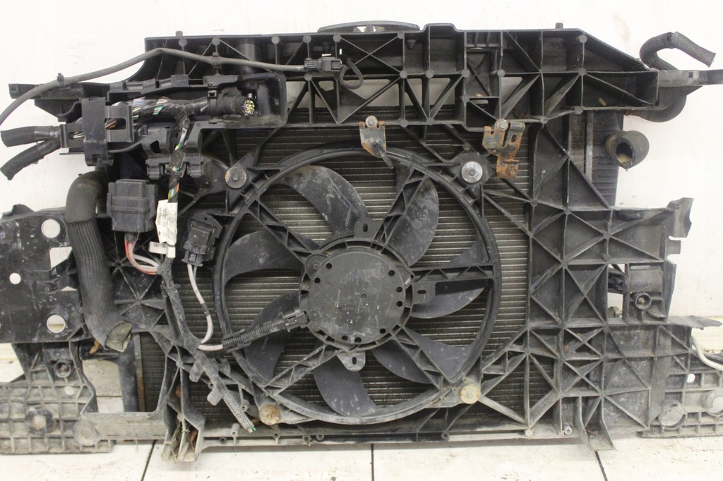 фото №7, Pas передній радіатор renault scenic iii 1.6 b