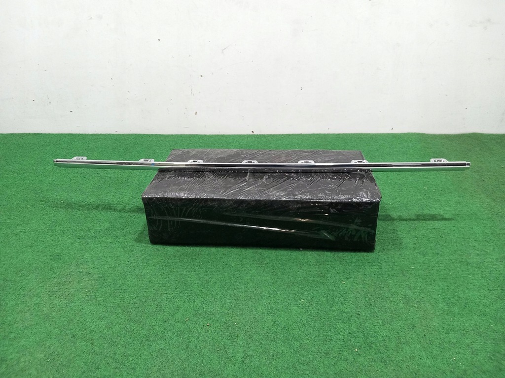 фото №1, Молдинг хром бампера задня mercedes glc w253 a2538856207