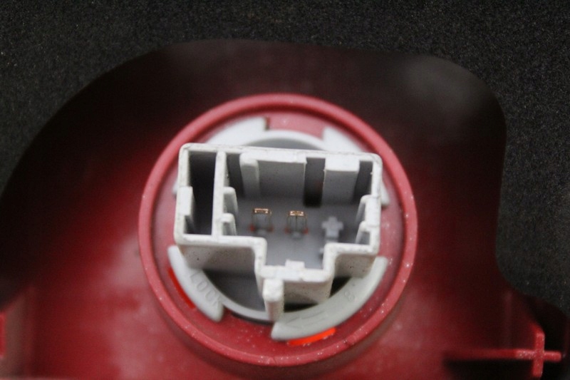 фото №11, Лампа правая задняя задняя p2688 mazda 3 1 i bk sedan 03-06