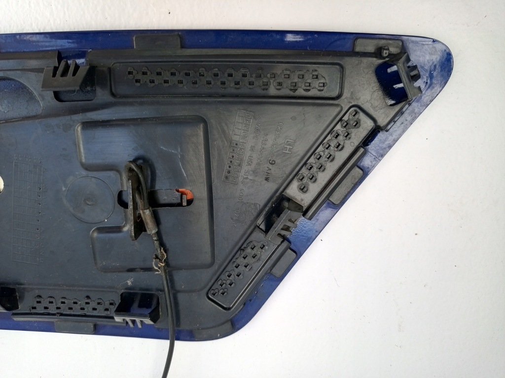 Купити Ford mustang gt впуск капота решітка ліве перед fr3b-16c929-ahw ÷