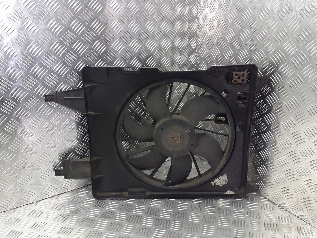 фото №1, Вентилятор радіатора renault megane ii 1.6 8240357