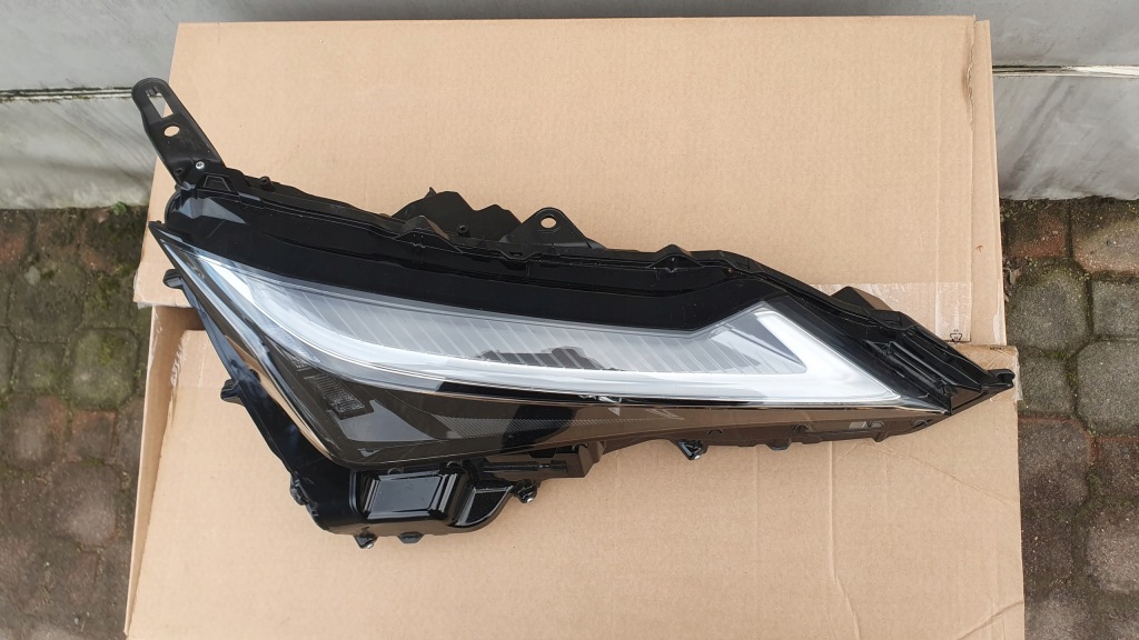 Lexus ux lift лампа передня права full led Доставка