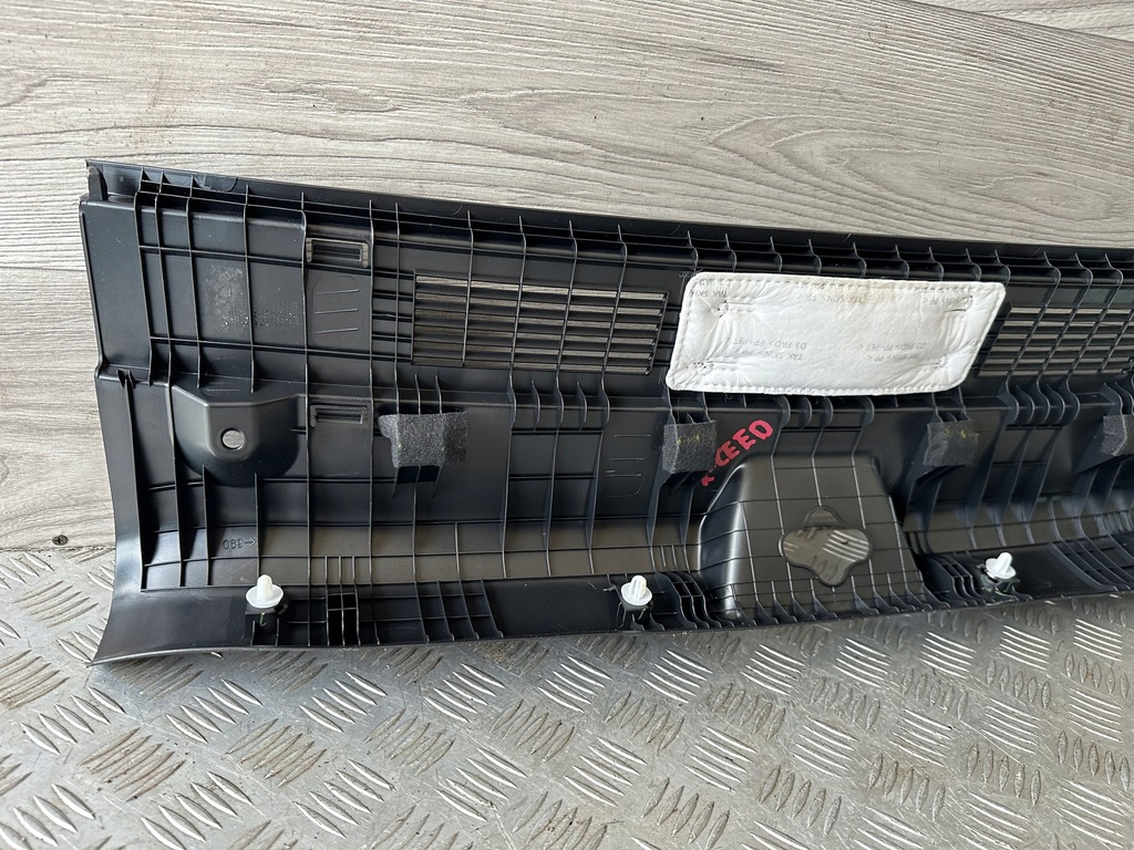 фото №8, Kia xceed lift 2023r. защита поперечина заднего защита замка задняя 85771-j7700