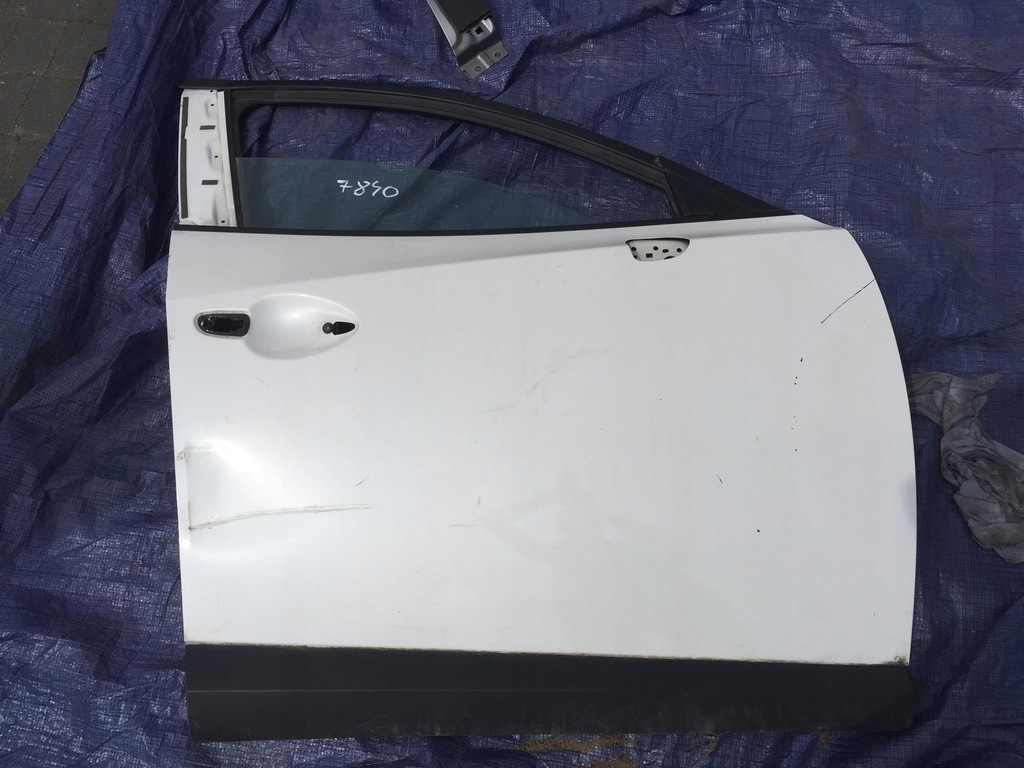 фото №1, Mazda cx3 2015- дверь правое перед