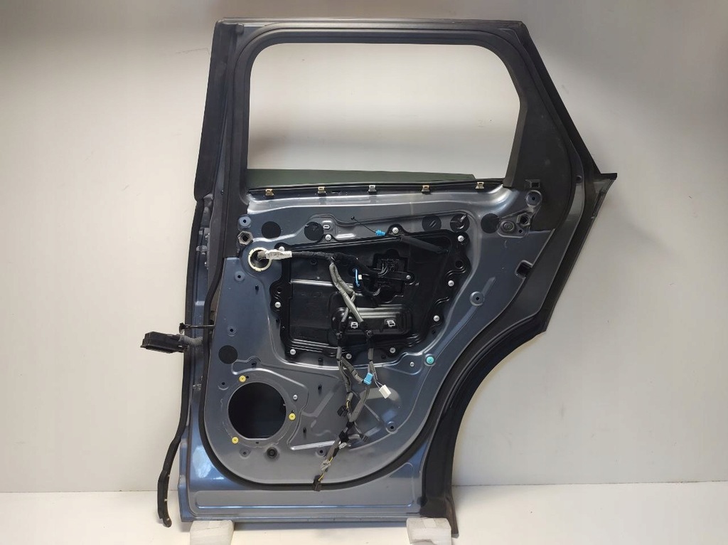 фото №3, Двері праве задні range rover velar