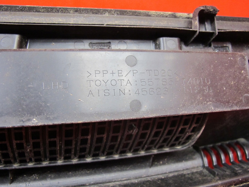 фото №11, Toyota iq 09- жабо верхній нижні комплект