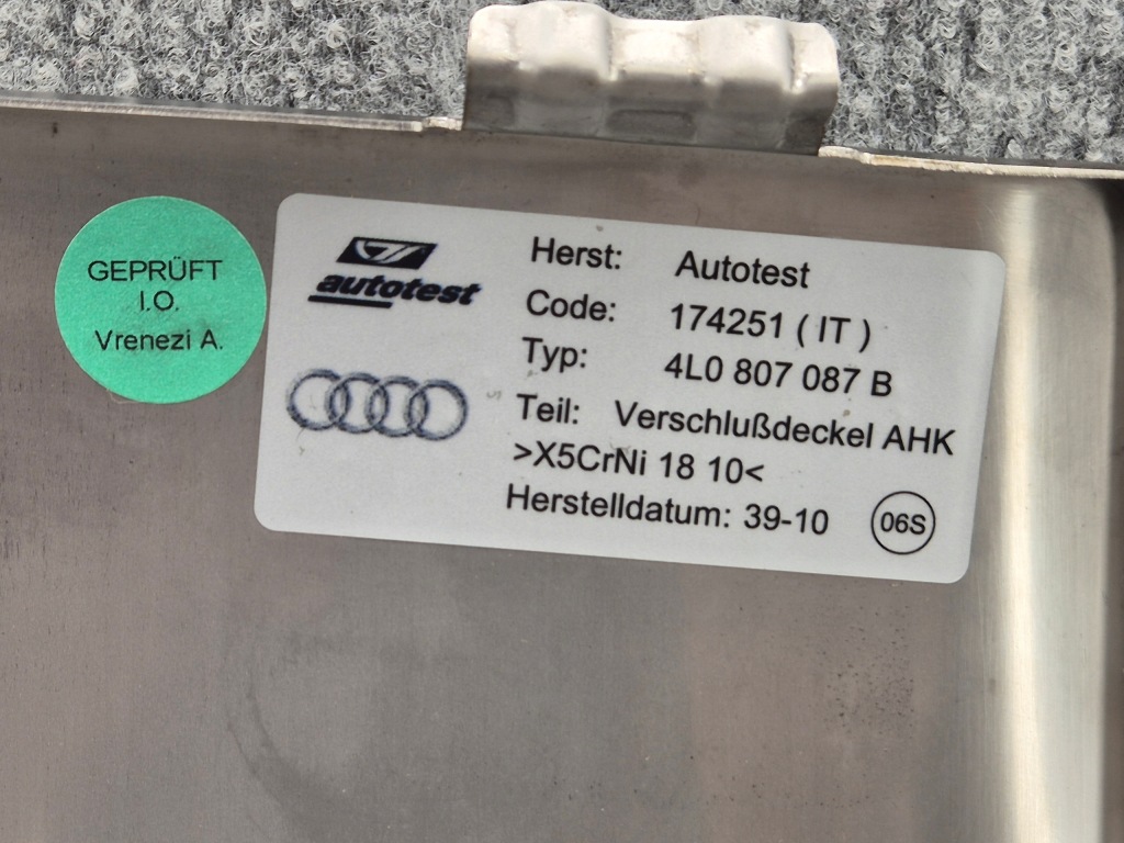 фото №8, Audi q7 заглушка фаркоп буксирувальний заднього бампера оригінальний номер 4l0807087b