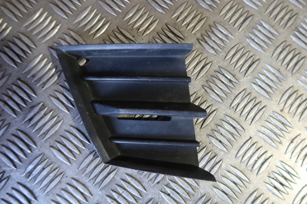 фото №1, Решётка заглушка бампера правая fabia iii 6v0851666