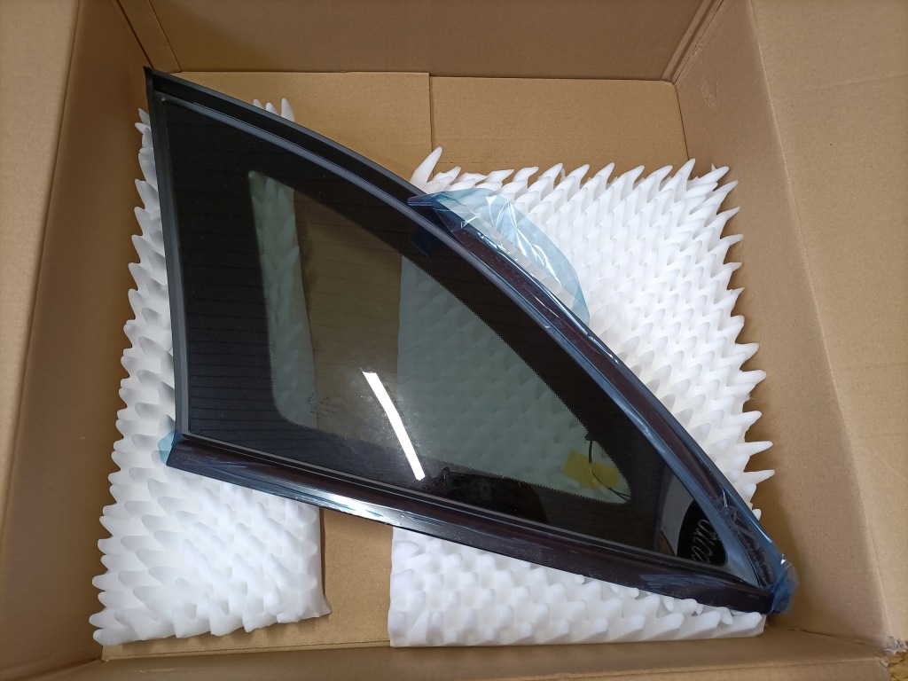 фото №1, Mercedes w206 скло кузовна лівий задня a2066708500