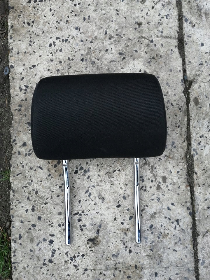 фото №1, Підголівник сидіння пасажира audi a3 8p sportback