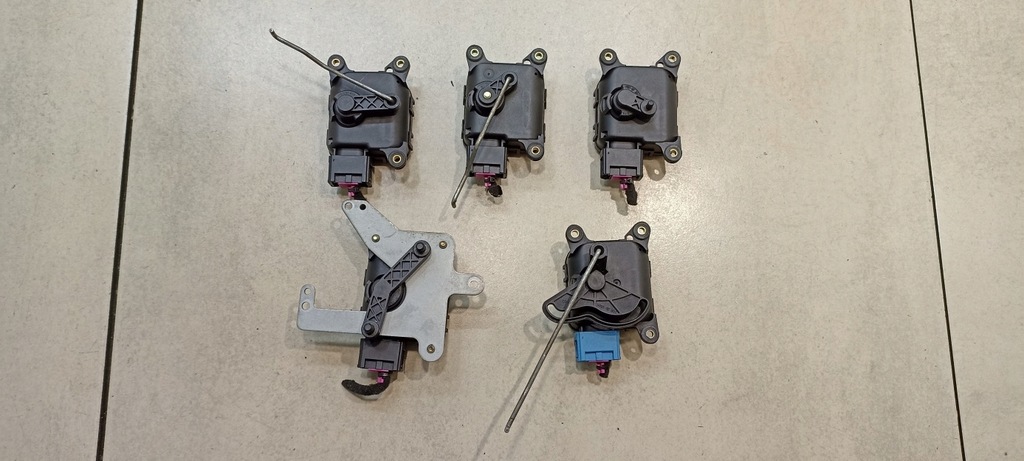 фото №7, Моторчик обігрівача audi a6 c5 2.5 tdi автоматична коробка передач