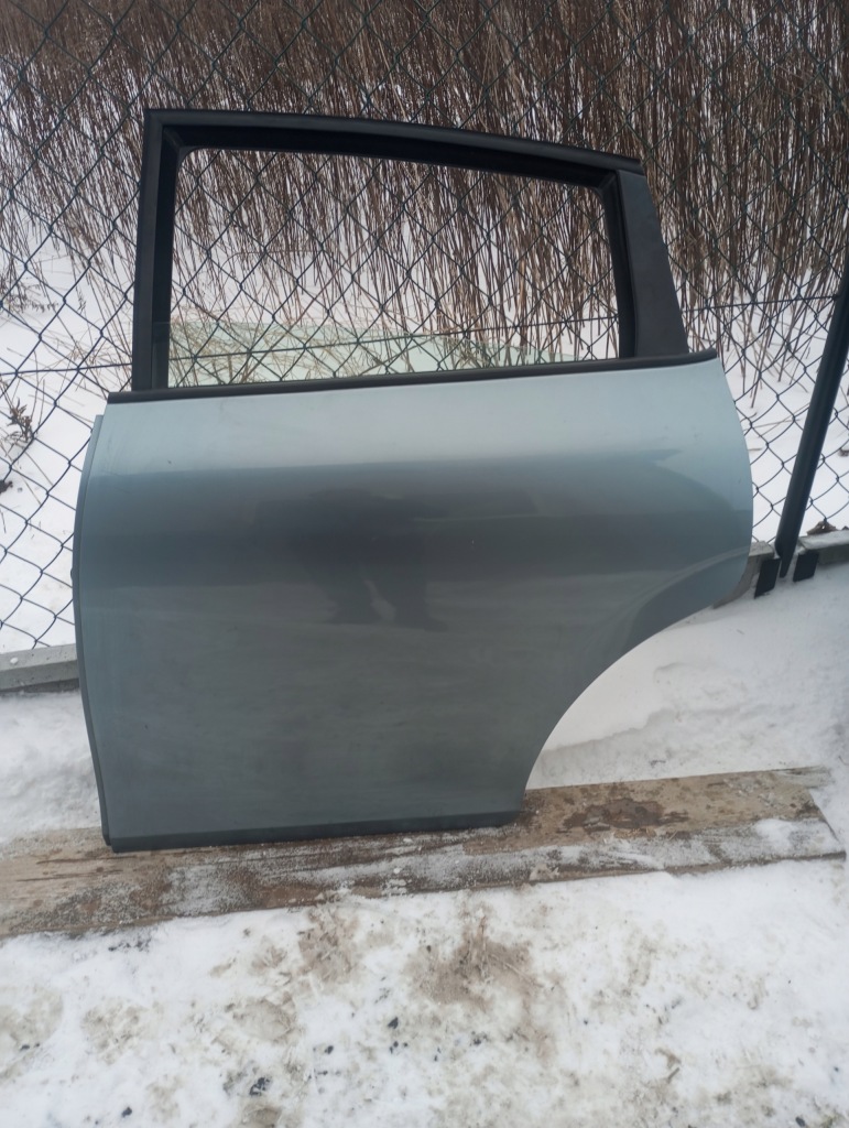 фото №1, Дверь левая левый задние задняя leon ii