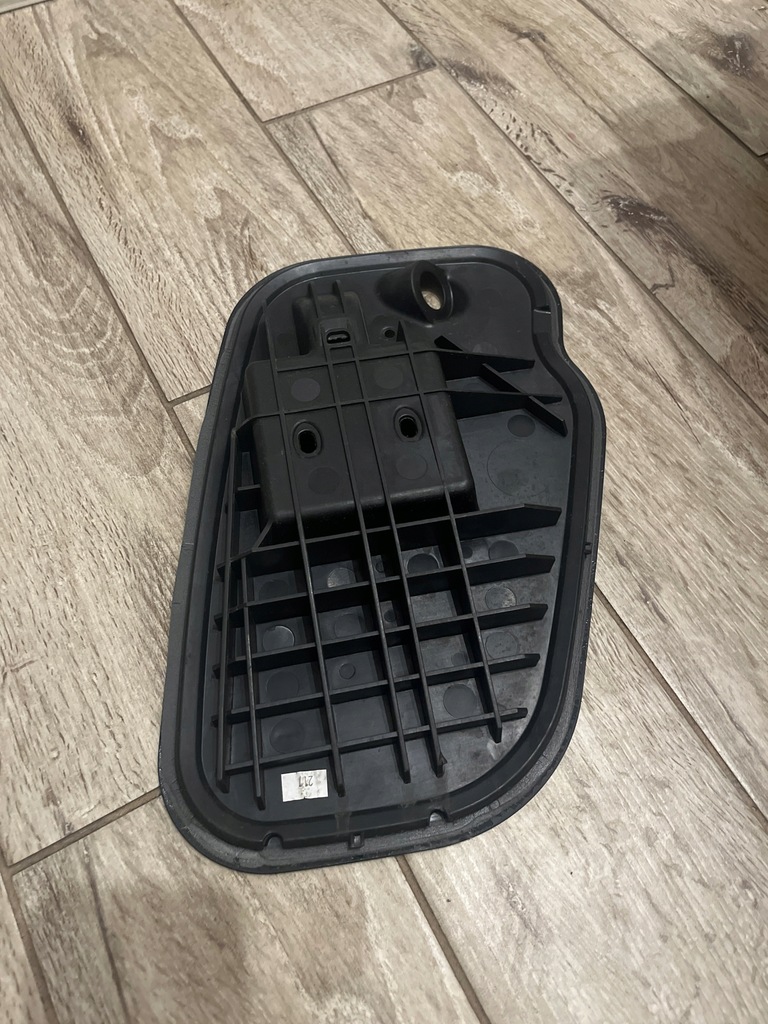 фото №1, Заглушка дверь левая перед skoda octavia iii 5e0