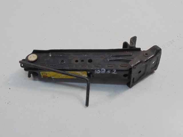 фото №1, Mazda 2 i dy домкрат підйомник автомобільний 2s61-17080-ac