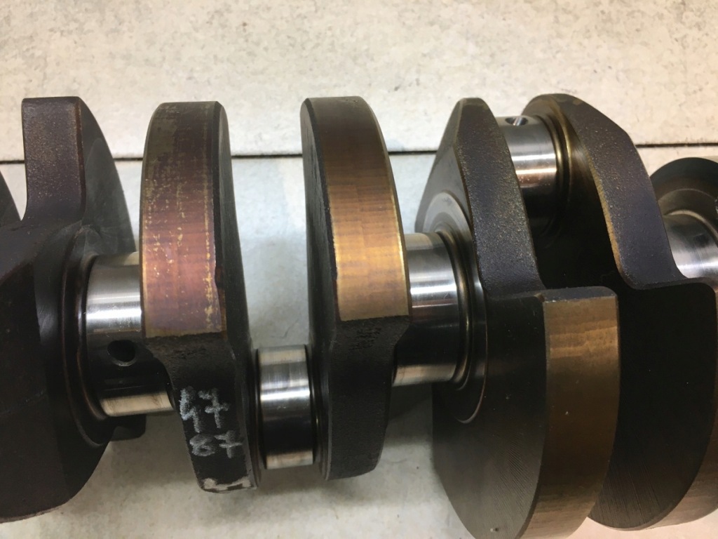 Wał колінчастий skoda fabia 1 1.2 12v azq 03d Оригінал