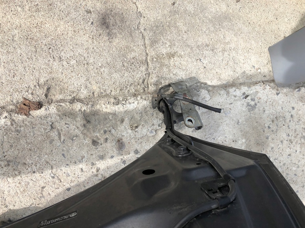 фото №8, Капот кришка петлі toyota urban cruiser