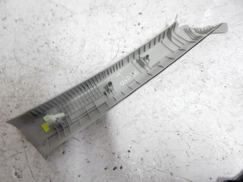 фото №4, Пластик підскляний лівий mazda 3 bm 13-18