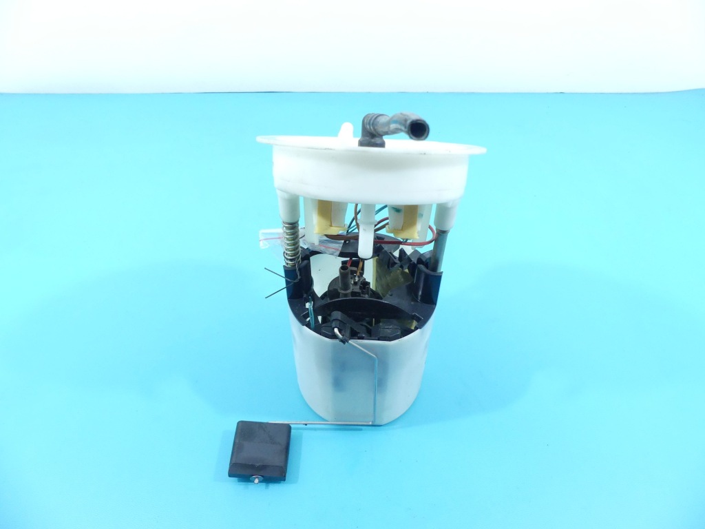 фото №1, Насос топлива 02c53025278 bmw e90 2.0 129km