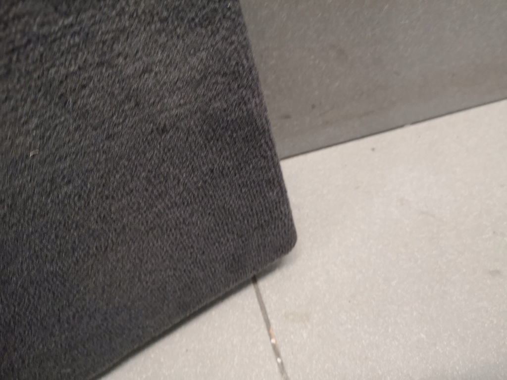 фото №6, Обшивка заглушка багажника правая audi a6 c5 avant