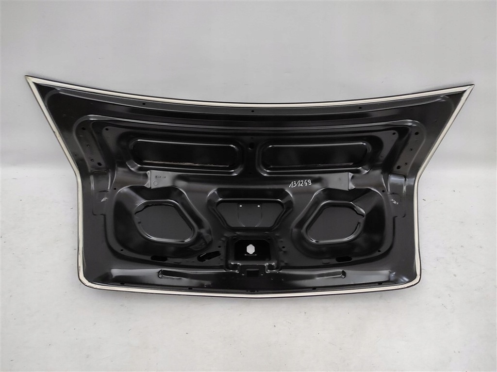 фото №8, Крышка багажника багажника задняя dacia logan 1 po 2004