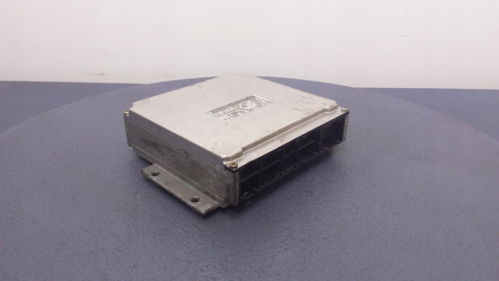 фото №1, Mercedes slk r170 2.3 b компресор блок керування двигуна a0235452232 0261204572