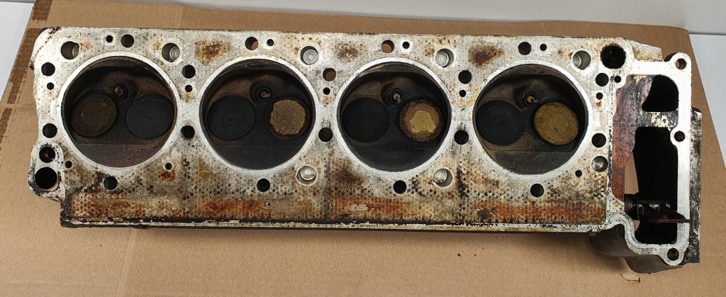 Головка двигуна mercedes w126 3.8 v8 r1160163301 Ціна