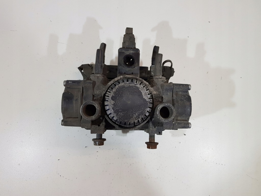 фото №10, Клапан ebs 4801050030 mercedes atego 2 actros