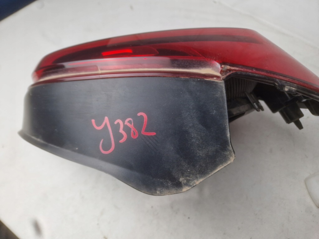 фото №9, Citroen c3 iii лампа задня ліва задня 9812257580