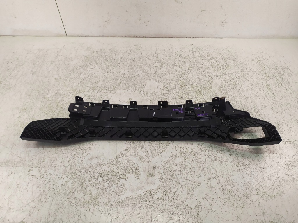 Напрямна кронштейн балка задній bmw 5 f11 7299972 Недорого