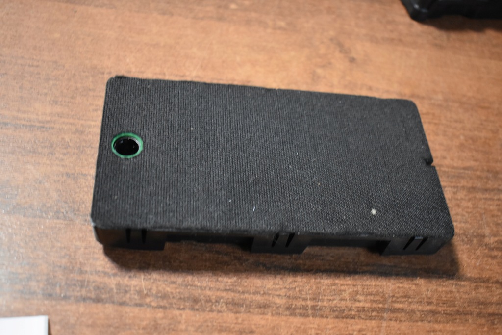 фото №1, Idealna зарядное устройство индукционная porche taycan 1