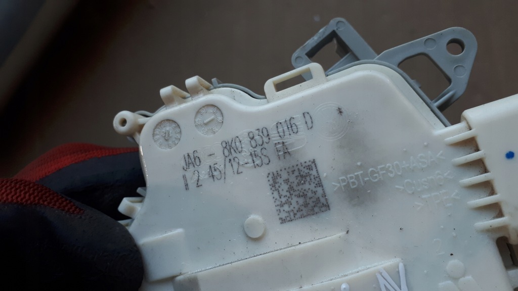 фото №6, S4 b8 a4 замок дверь правый задняя 8k0839016d 5pin