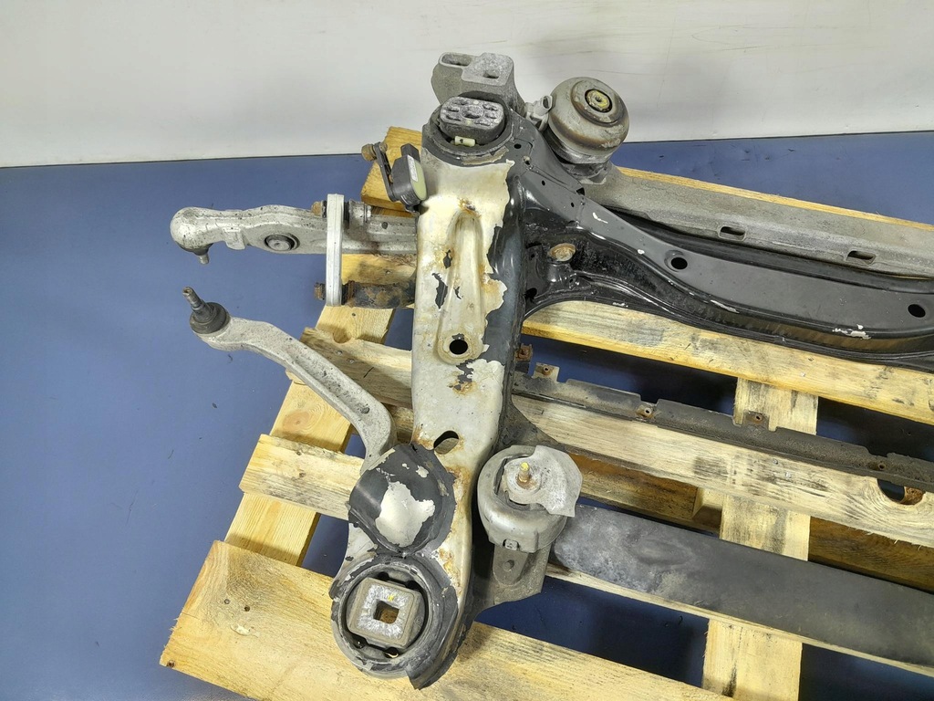 фото №4, Audi a8 d3 поперечина підрамник підрамник перед