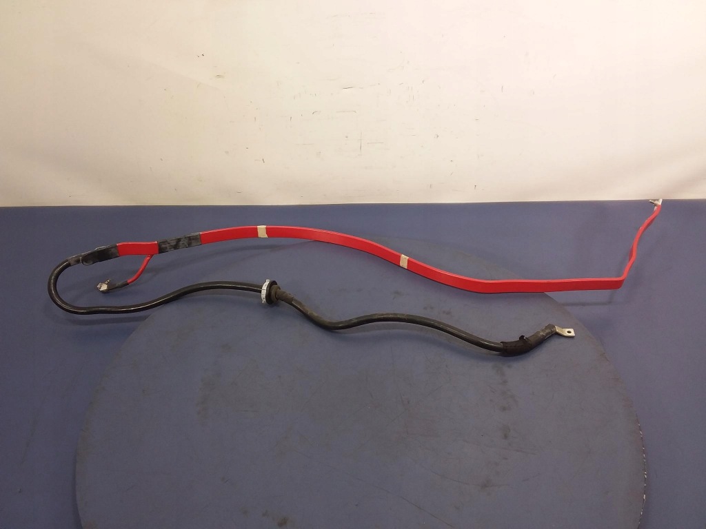 фото №1, Audi a8 d4 4h шланг аккумулятор plus 4h0971225a