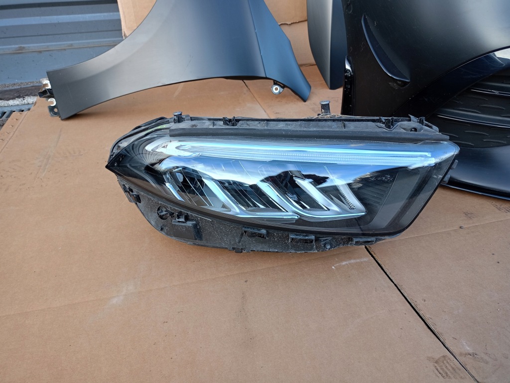 Капот бампер крылья ремень фонари mercedes a-klasa w177 a35 a45 amg Цена