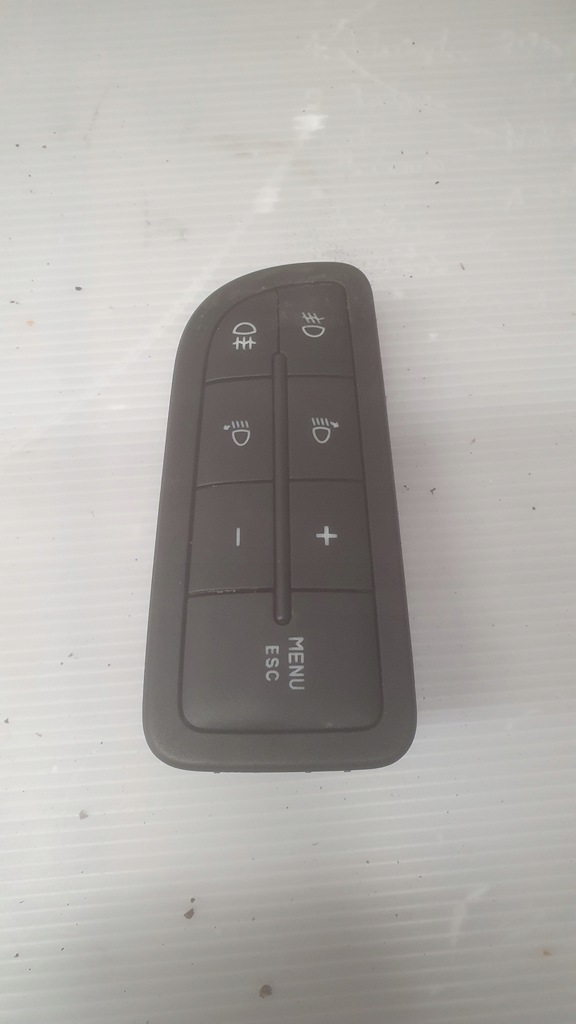 фото №1, Alfa romeo mito 09r панель керування перемикач світла